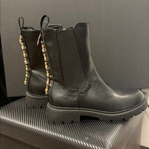 NWOT NY& Co Chain link Combat Booties!